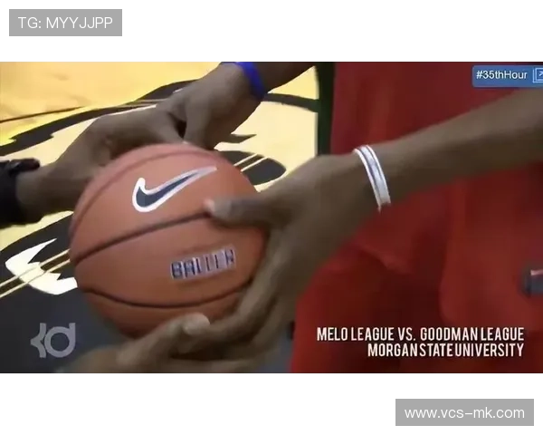 莱昂纳德与杜兰特手掌大小对比图引热议，尺寸差异惊人